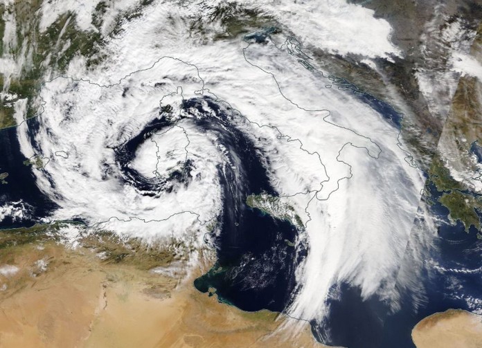¿Está el clima mediterráneo sujeto a ciclos?: Interacciones energéticas entre la temperatura del Atlántico Norte y la ciclogénesis mediterránea